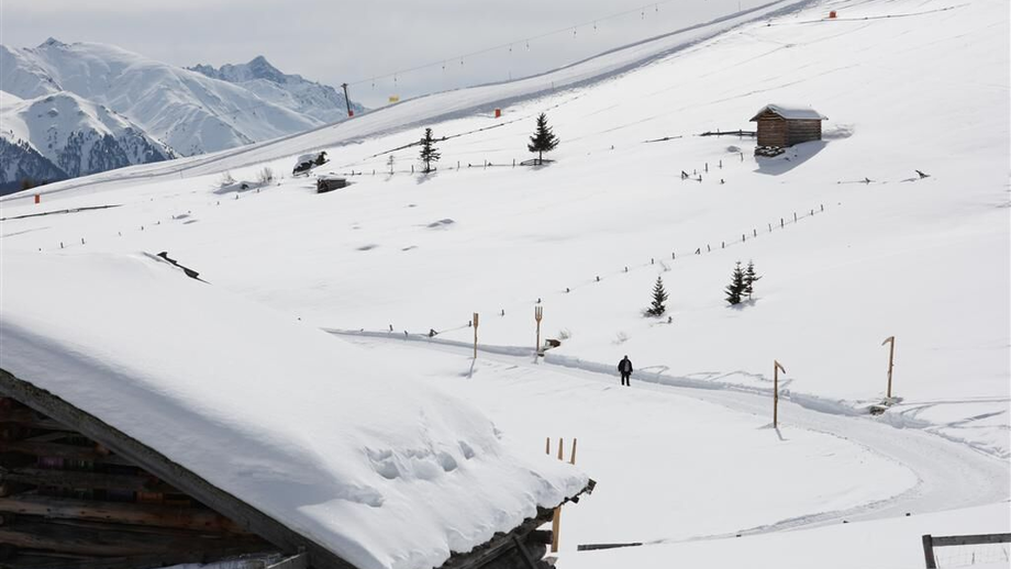 Almpromenade entlang dem Speichersee | © © Serfaus-Fiss-Ladis Marketing GmbH