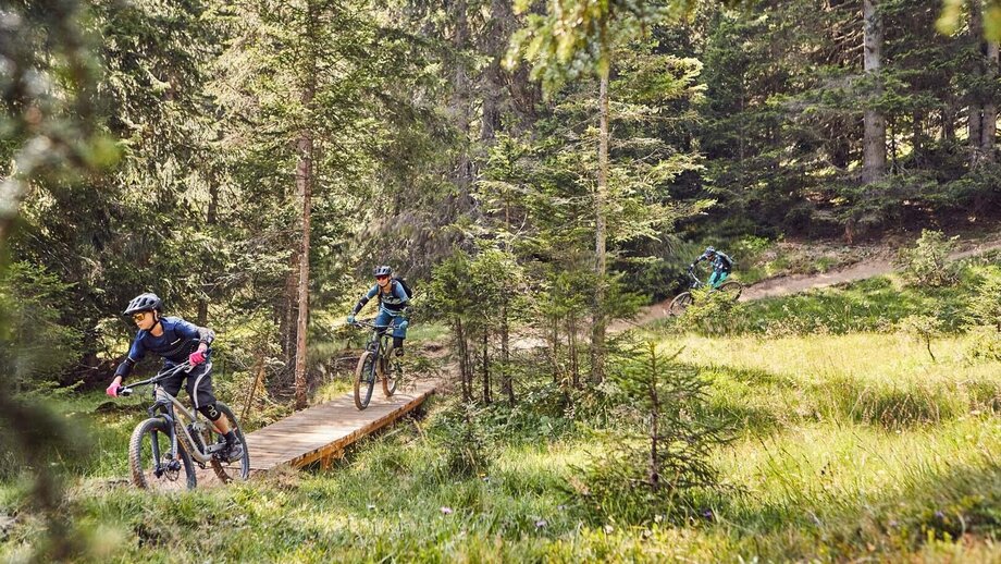 Högtrail durch den Wald | © © Serfaus-Fiss-Ladis Marketing GmbH