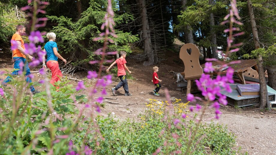Familienwandern auf dem Hexenweg | © © Serfaus-Fiss-Ladis Marketing GmbH