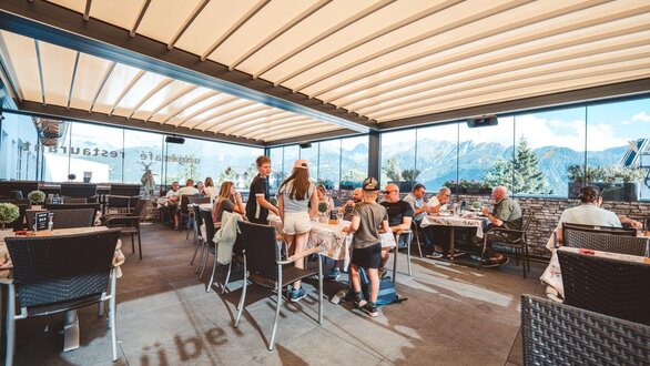 Groß ((c)_LeiterMichael_Stüberl_Terasse-42)