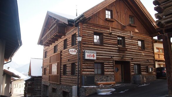 Pizzeria Bajazzo Außenansicht